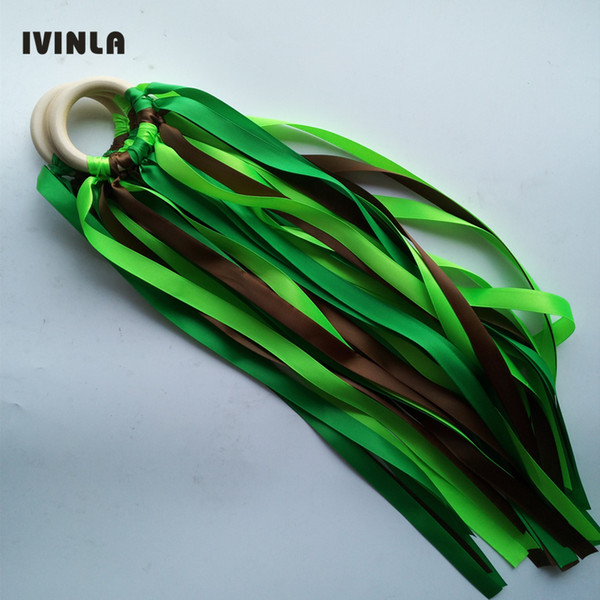20pcs/lot Green Color Stain ribbon Wooden Ring Waldorf Ribbon With Bell Hand Kite Toy FLY ME Birthday Party Favors