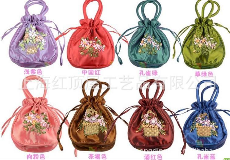 Wedding Favor Holders handmade Ribbon embroidery candy bags gift jewelry egg Satin silk bag bride handbag colorful