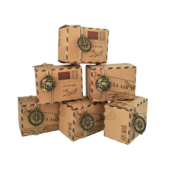 100 pcs Vintage Favors Kraft Paper Candy Box Travel Theme Airplane Air Mail Gift Packaging Box Wedding Souvenirs scatole regalo