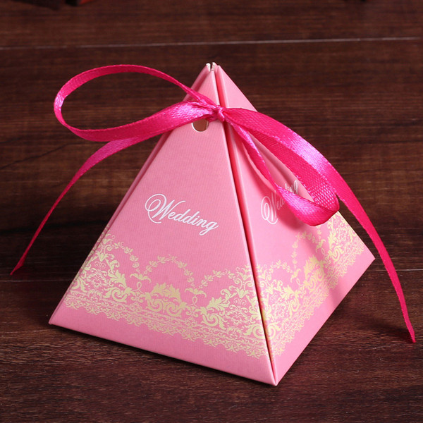 Romantic triangle Pyramid printing candy box lace Favor Holders boxes Cartoon candy gift box for wedding Christmas supplies 240153