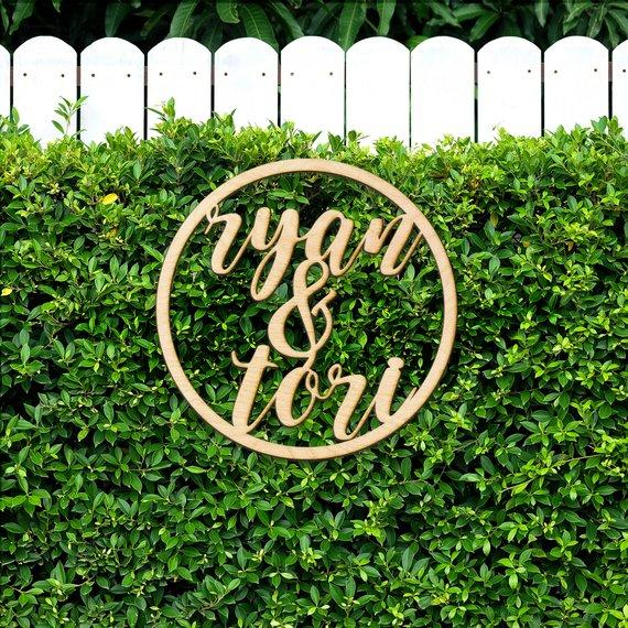 Custom Name Circle Wood Cut Sign Custom Wood Letters Round Shape Personalized Gifts Wedding Reception Decor Photo Props