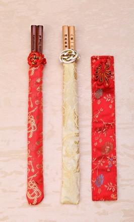 Wholesale- Personalized Chopsticks- Letterings can be carved-with beautiful brocade bag and tie