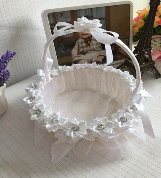 White / Red / Purple / Pink Lace Wedding Ceremony Flower Girl Basket Bridesmaids Portable Flower Basket Romantic Wedding Favors