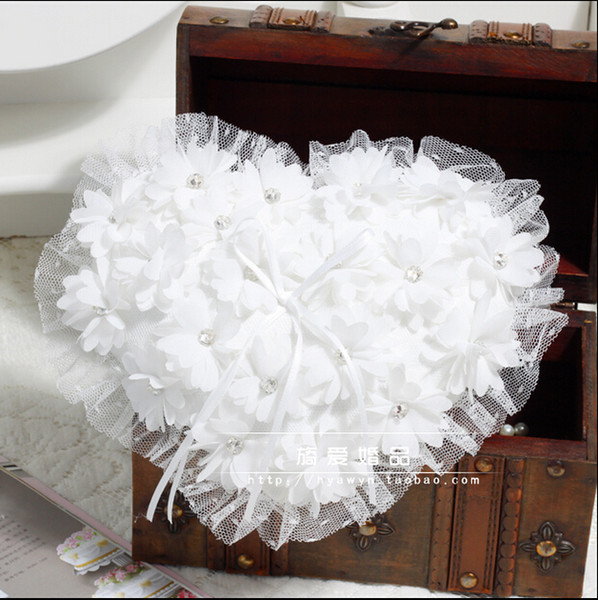 Heart Style Sweet White Pearls Flowers Lace Ring Pliiows Crystal Luxury Wedding Bridal And Groom Rings Pillow