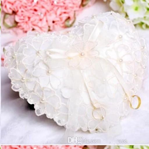 Cheap White Lace Pearls Bridal Rings Pillows Organza Lace Bearer With Flower Crystals Ribbon Heart Shaped Ring Pillows Wedding Accessories