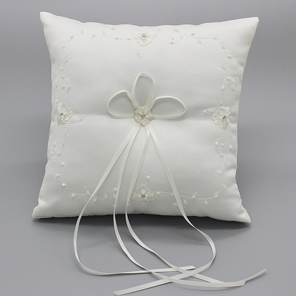 Hot Sell Wedding Ring Bearer Emboridery White Flower Pillow Cushion Ivory Ribbon Wedding Party Favors Decoration