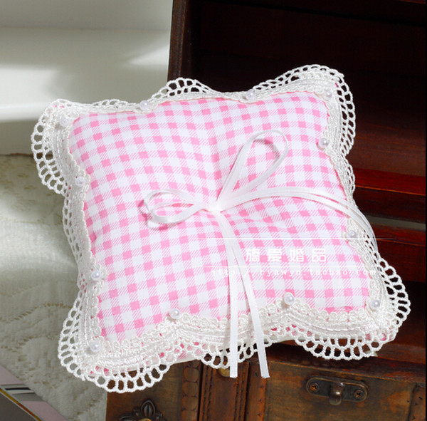 Pink tartan design Check Pattern England Ring Pillows For Weddings With Ribbon Bow Lace Edge With Pearl Beads