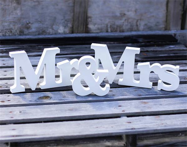 Wooden Wedding Sign Photography Props Wedding DecorPersonalised Mr & Mrs + Custom Name MDF Wooden Standing Plaques Signs Wedding Supplies