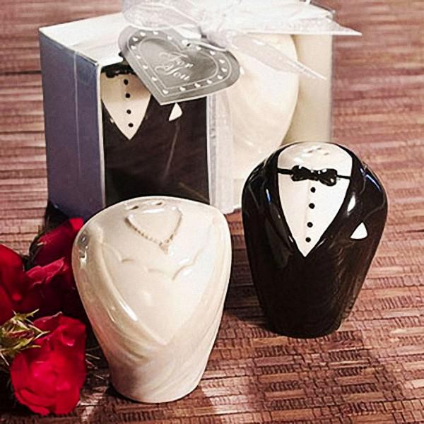 Bride And Groom Ceramic Salt & Pepper Shakers Wedding Favor (Set of 2) for Wedding Party Gifts Favors Supplies Free Shipping