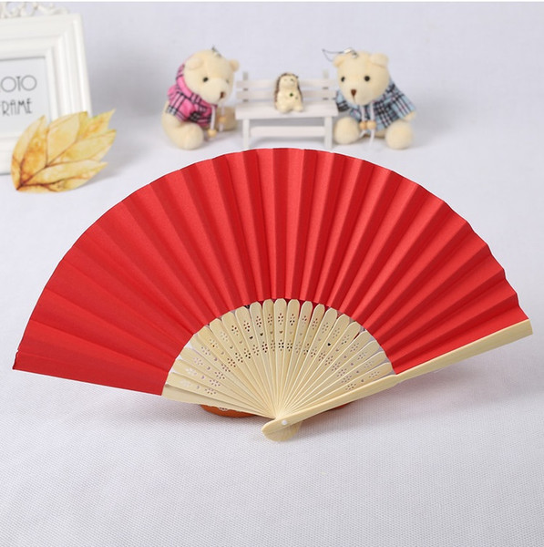 Hot Selling Wedding Favors Gifts Elegant Solid Color Silk Bamboo Fan Cloth Wedding Hand Folding Fans 
