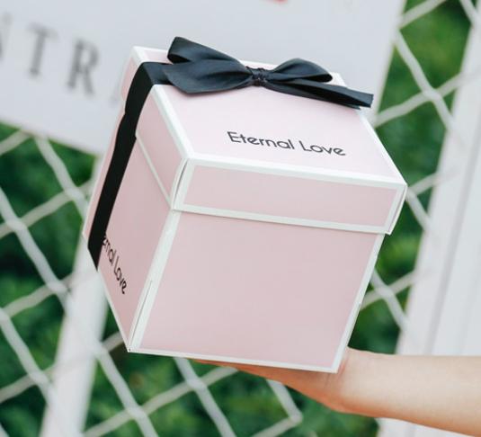 pink gift box, wedding favor bags handbag with matching tag, ribbon bow and gift box, return gift idea