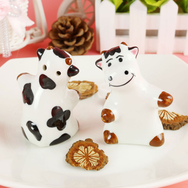 FEIS wholesale cow CERAMIC SALT & PEPPER SHAKERS wedding favor kitchen supplies kitchenware Seasoning pot Ceramic Cruet