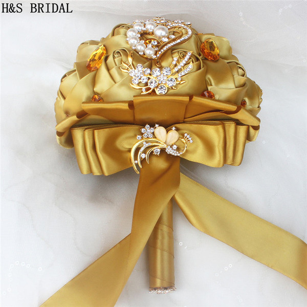 Gold bridesmaid flowers 2022new elegant ribbon luxury rose wedding bouquet with pearl Artificial rose hot sale