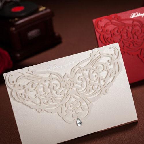 Customizable Hollow butterfly Crystal Lace Wedding Invitation Card Laser Cut Folded Wedding Invitations With Envelope Sealed Card