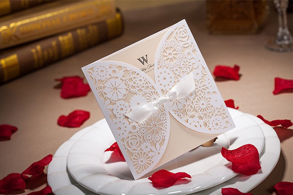 Personalized Laser cut Folded wedding invitations cards Hollow Flora wedding cards with Envelope Sealed Card 2017 New Wedding Favors