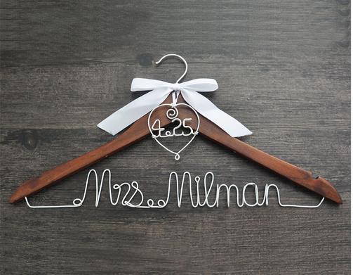 Personalized Wedding Hanger with heart and date for your wedding bridal hanger bow wedding dress hanger Bridesmaids For wedding party gifts