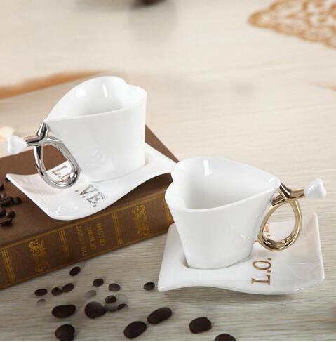 Cup for Lovers Wedding Party Gifts Creative Romantic Heart-shaped Ceramic Cup Couple Coffee Cup Saucer Love Confession Wedding Supplies C02