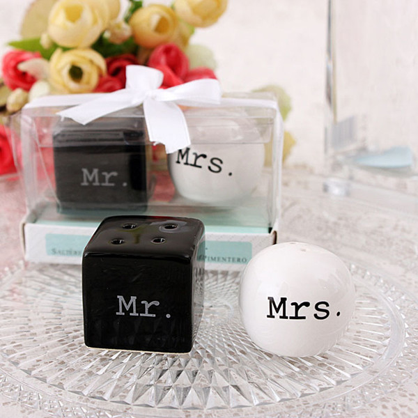 100pairs/lot Indian wedding door gift of Mr. & Mrs. Ceramic mr mrs Salt and Pepper Shakers party favors