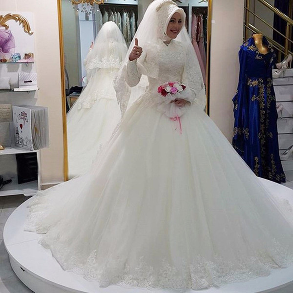 Elegant Luxury Arabic Muslim Bridal Dress Gowns With Long Sleeves Court Train Middle Waistline Ball Gown Muslim Wedding Dress Winter